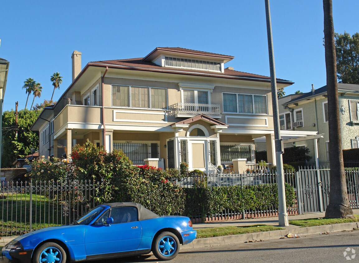 Building Photo - 1200 4th Ave