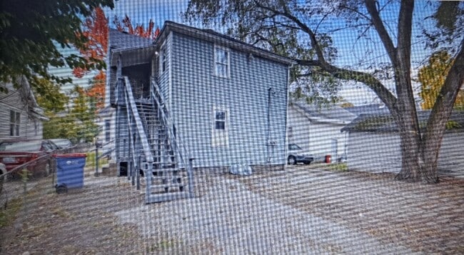 Building Photo - 29 Sutton St SW