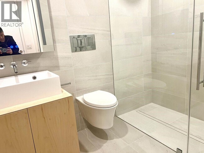 Photo du bâtiment - 1568 Alberni St