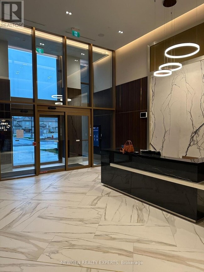 Photo du bâtiment - 2333 Khalsa Gate