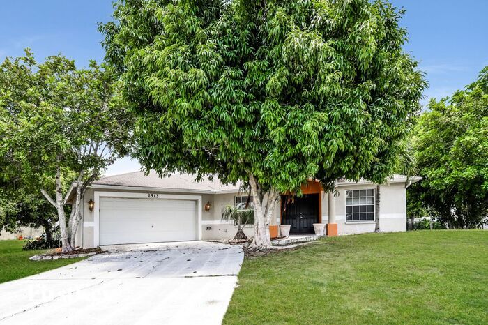 Foto principal - 2513 SW 1st Terrace