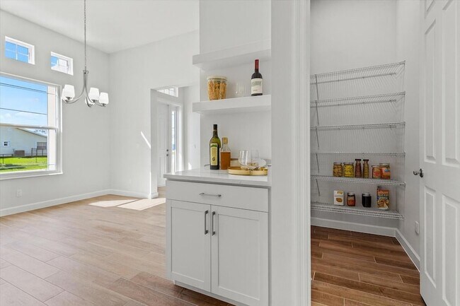 Foto del edificio - 2409 SW Halissee St