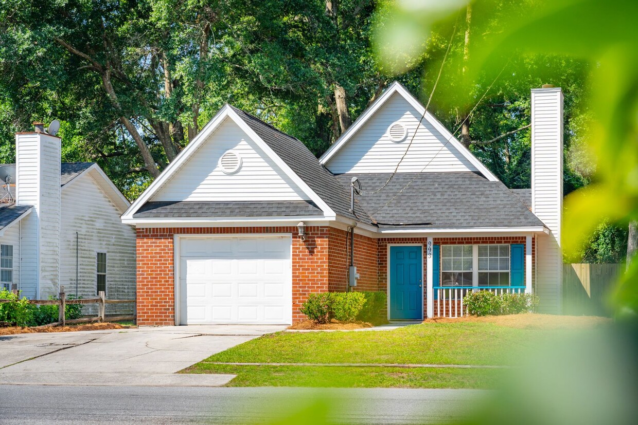 Primary Photo - Updated Single Family Home in Lawton Bluff...