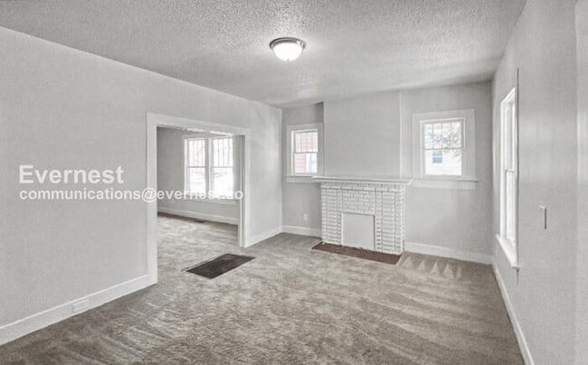 Foto del edificio - 3920 39th Ave N