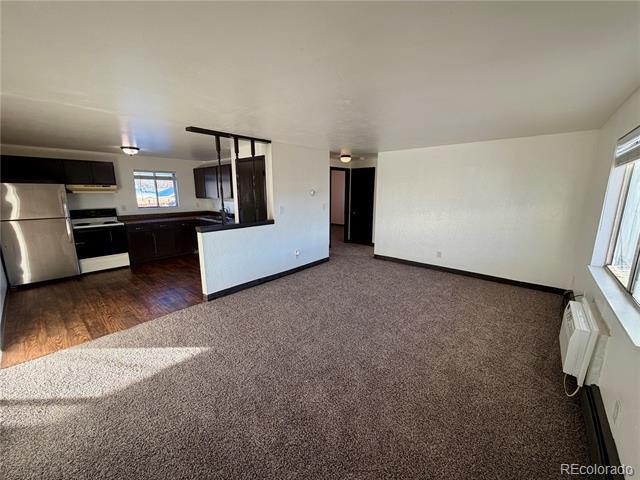 Foto del edificio - 1080 S Eliot St