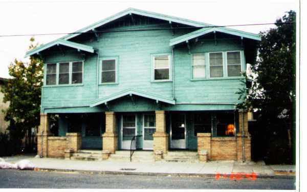 Primary Photo - 25-31 E Willow St