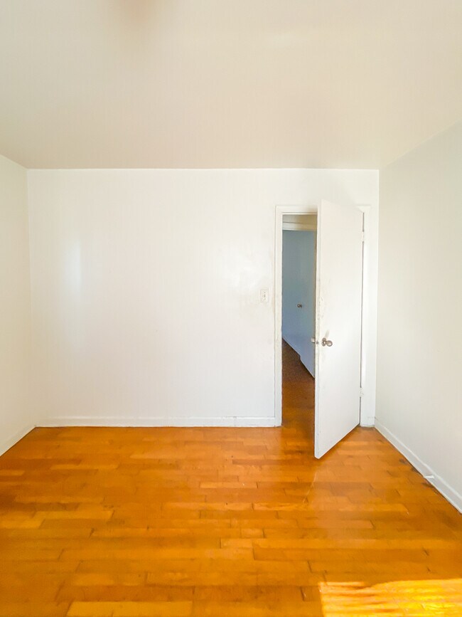 Foto del edificio - 559 S 22nd Ave