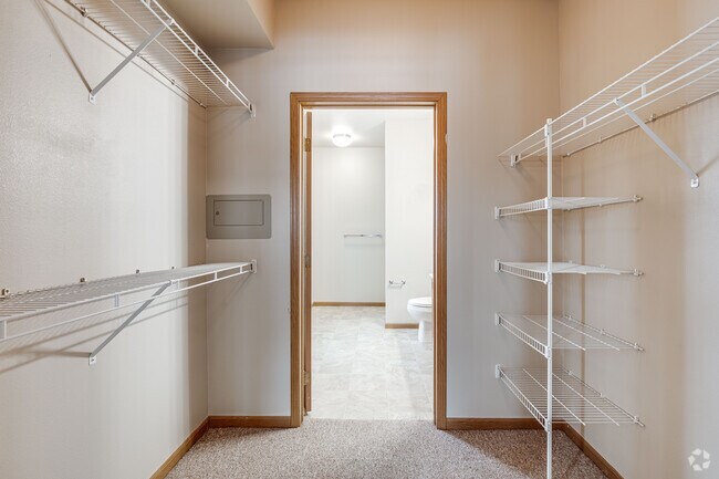 2BR, 2BA - Arbor Pointe Senior Apartments