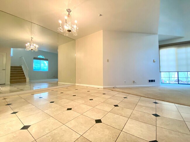 Foto del edificio - 3BD 3BA Condo in Andalusia Gated Community...