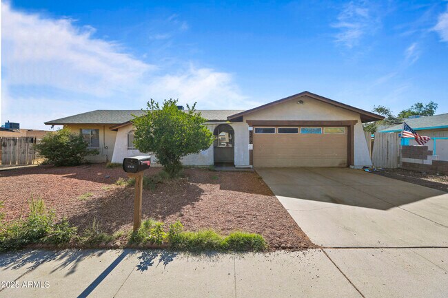 Foto del edificio - 5212 N 67th Dr