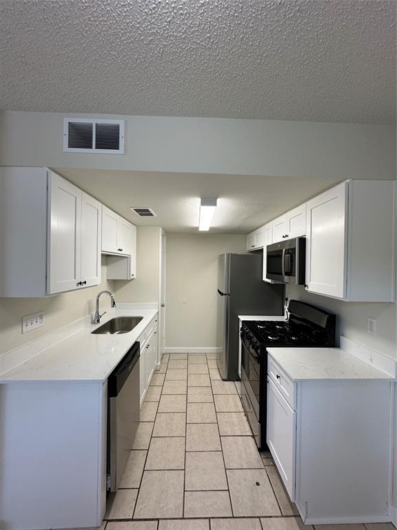 Building Photo - 5908 Little Creek Trail