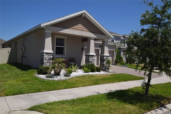 Building Photo - 5055 Hatchineha Ct