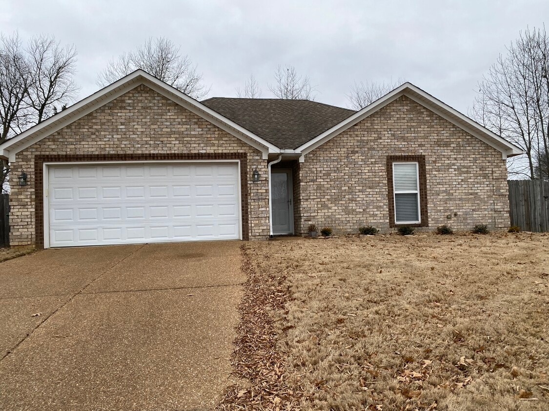 146 Liverpool Cv, Medina, TN 38355 House Rental in Medina, TN
