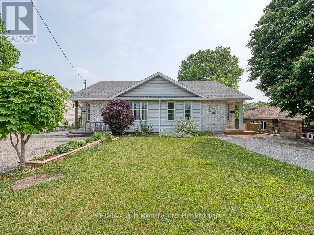 Photo principale - 163 Bond St