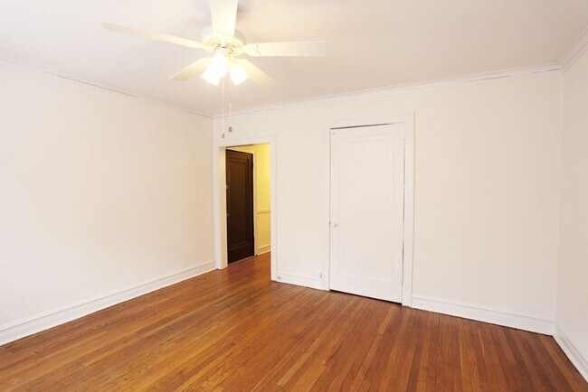 Foto del edificio - 2538 W Sunnyside Ave