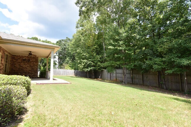 Foto del edificio - 1453 Cloverbrook Cir