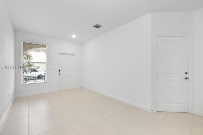 Foto del edificio - 2713 NW 55th St