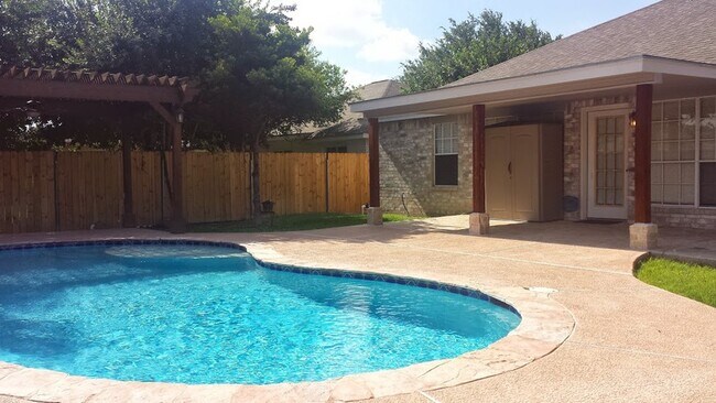 Foto del edificio - 2312 E 20th St