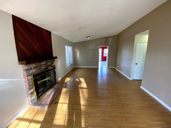 Foto del edificio - Sparks House For Rent