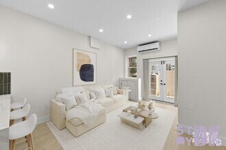Building Photo - 63 Suydam St