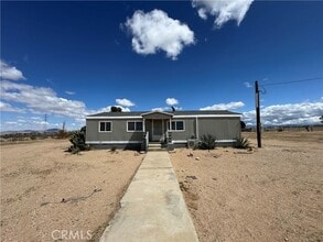 Building Photo - 14755 Calendula St