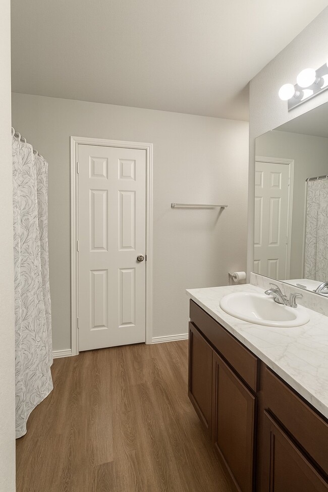 Building Photo - 23307 Dovetail Colony Ct