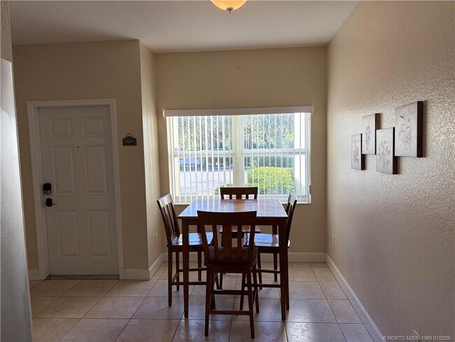 Foto del edificio - 4210 Gator Trace Ave