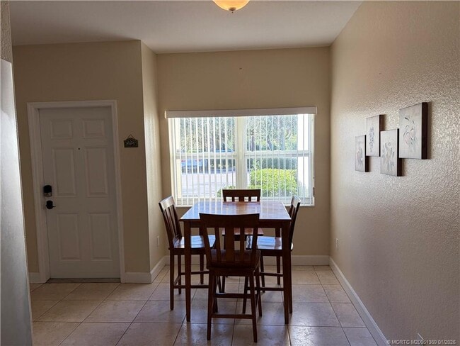 Building Photo - 4210 Gator Trace Ave