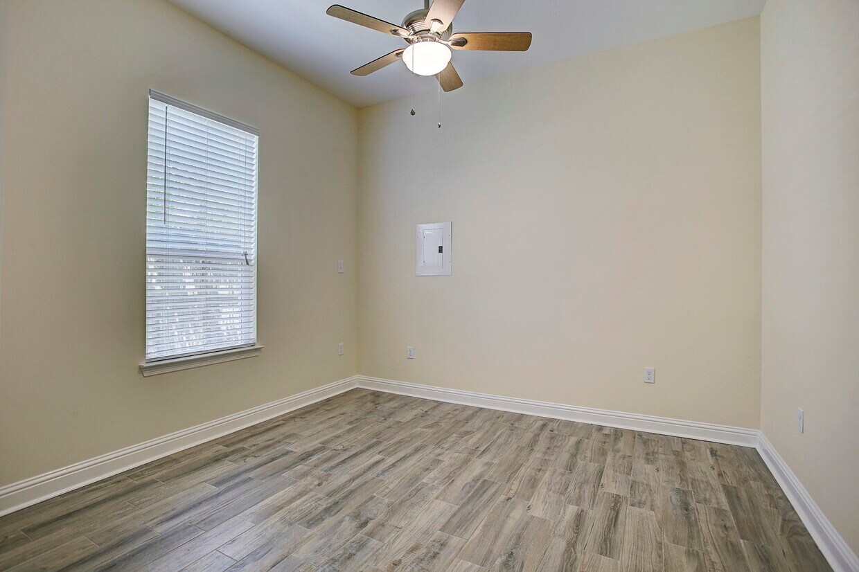 Foto principal - 1541 Ashland St