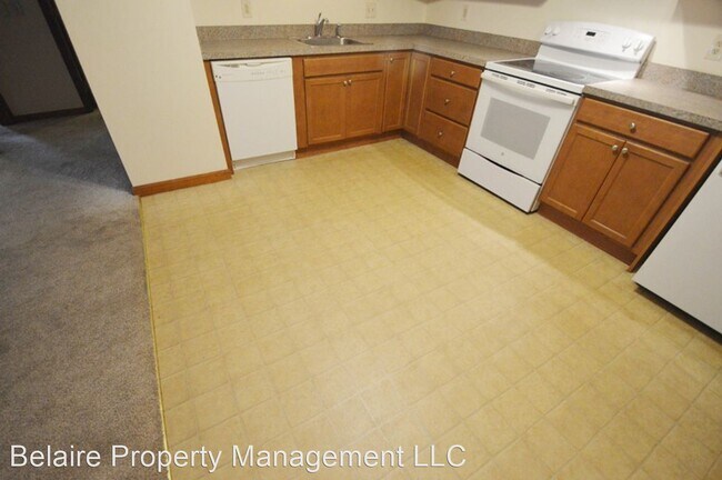 Foto del edificio - 2 br, 1 bath House - 15 Mayo Drive #32 32
