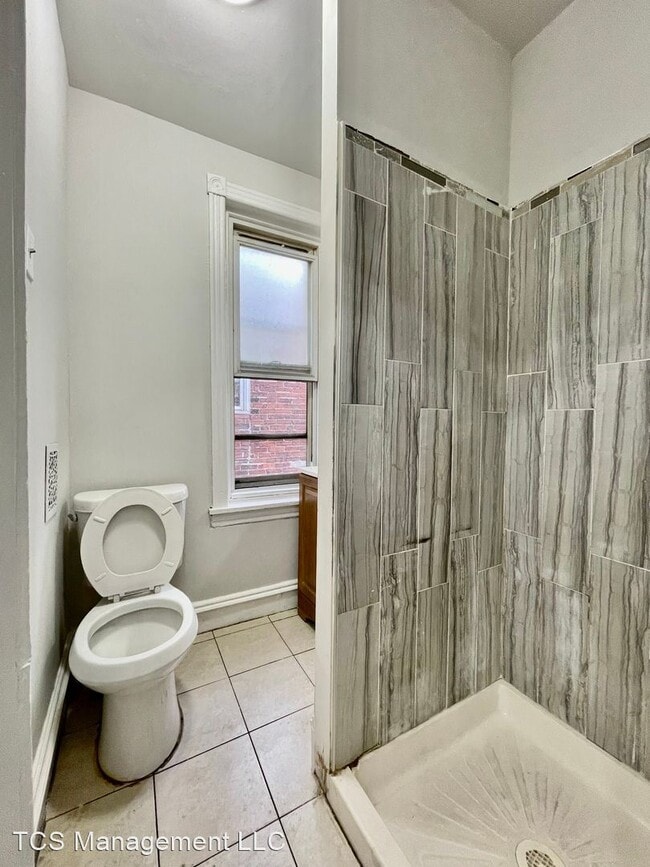 Building Photo - 3 br, 1 bath House - 2021 South Avondale S...