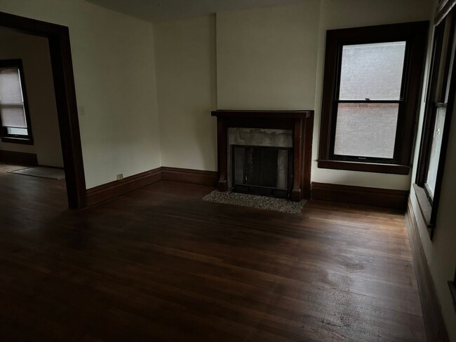 Foto del edificio - 1766-1768 Oak St