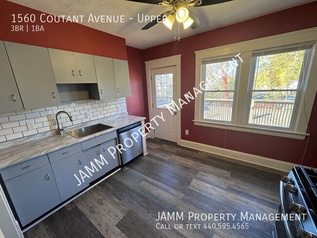 Building Photo - 3-bedroom Beautiful Upper Duplex Unit in L...