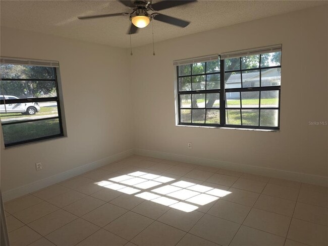 Building Photo - 10410 N Ojus Dr