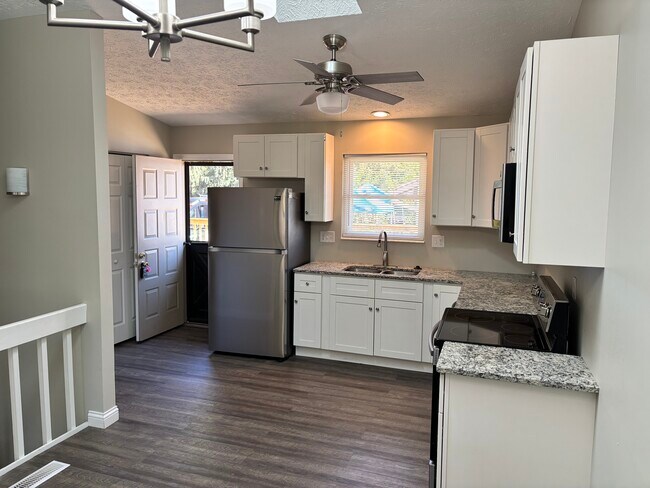 Cocina - 2279 Joshua Cir