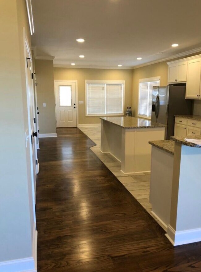 Foto del edificio - 1117 Runningvine Ln