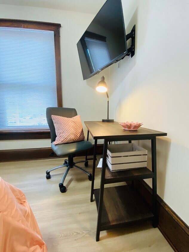 Foto principal - 126 Foster E Ave