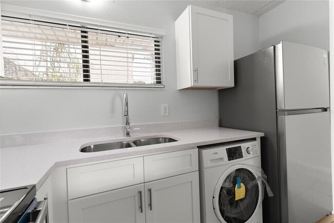 Building Photo - 1108 Bartow Rd