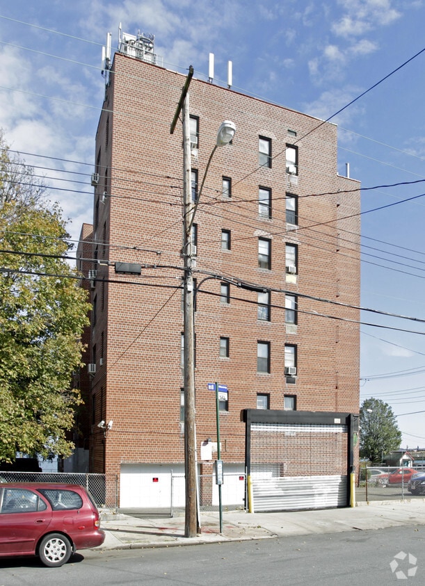 3255 Randall Ave, Bronx, NY 10465 Apartments in Bronx, NY