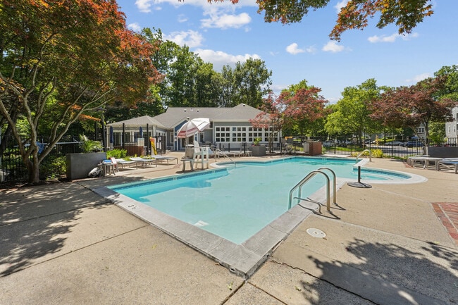 Windsor at Fairlakes apartments — community photo - Windsor at Fairlakes