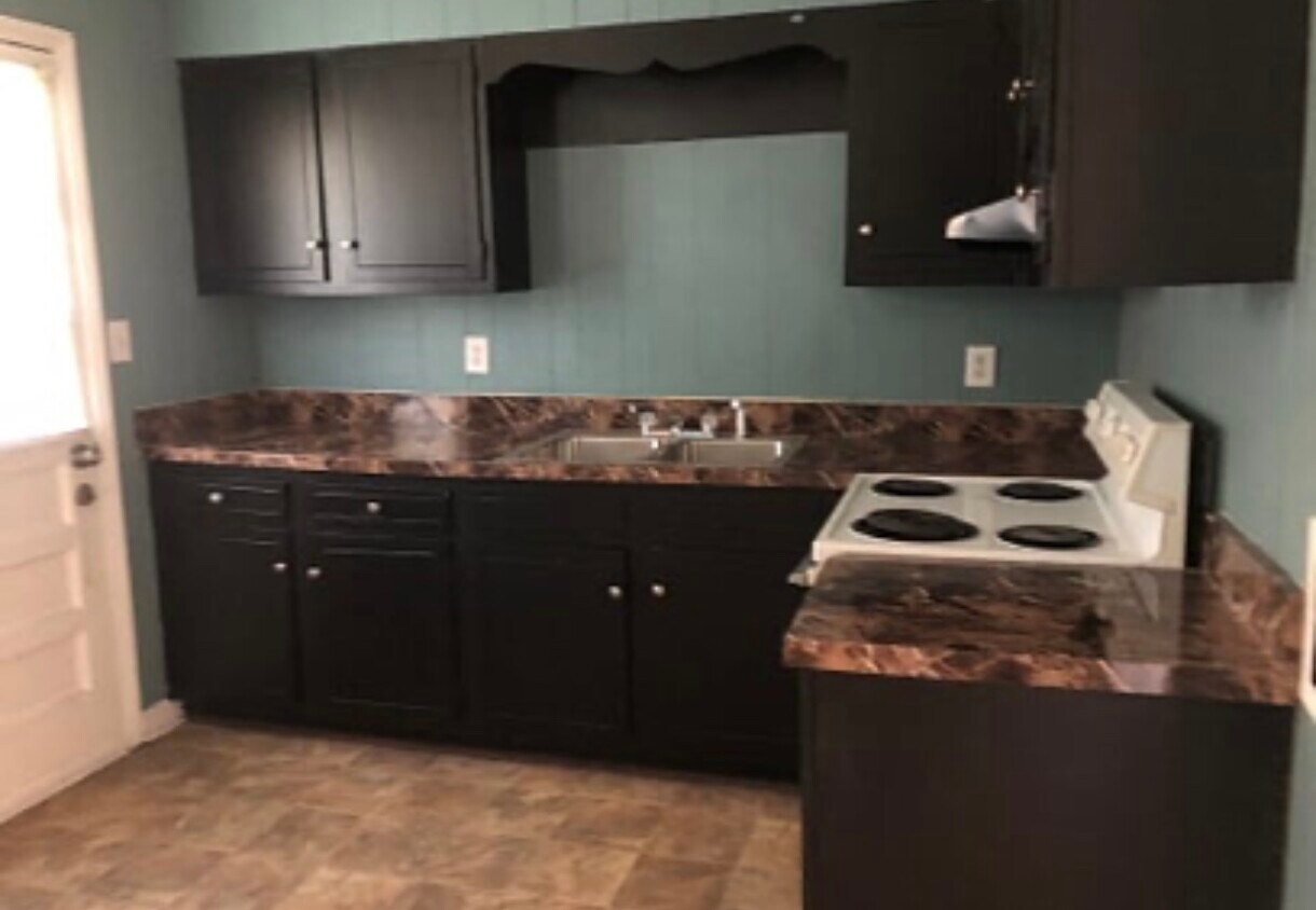 100 Robbins Ave Unit 106, Jamestown, NC 27282 100 Robbins Ave