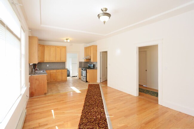 Photo - 306 20th Ave Apartment