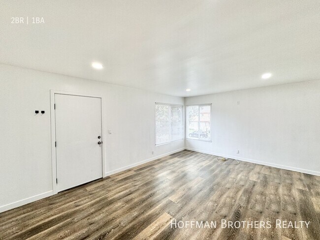Foto del edificio - 4132 W 118th St