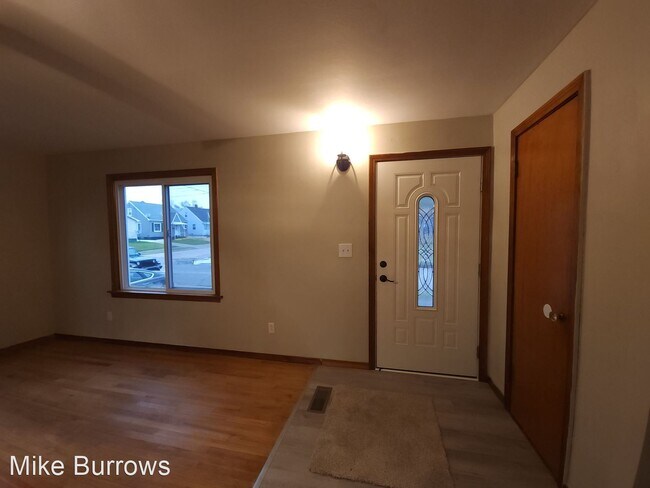Foto del edificio - 3 br, 2 bath House - 2806 Melrose Ave