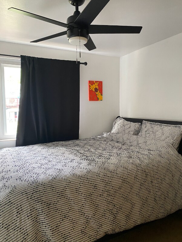 Foto del edificio - 3421 Belfry Ln