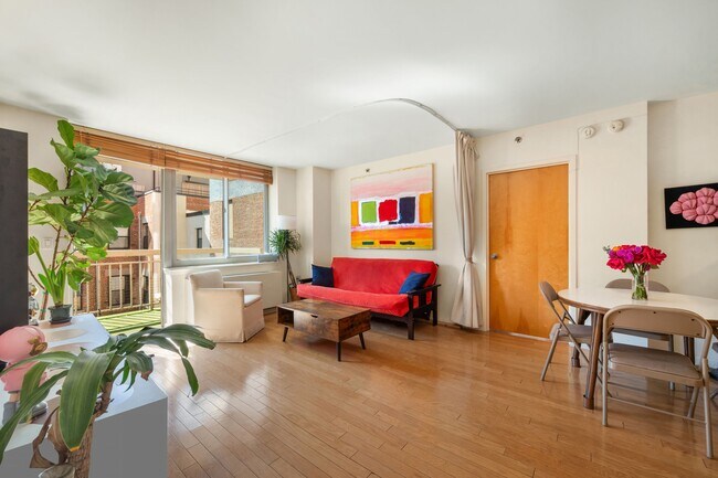 Foto del edificio - 520 W 23rd St