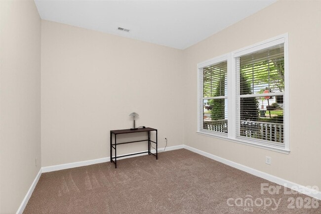 Building Photo - 9315 Rosalyn Glen Rd