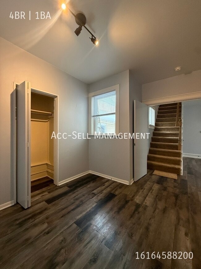 Foto del edificio - 745 7th St NW