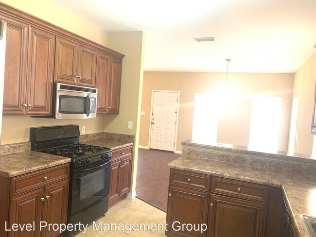 Building Photo - 3 br, 2 bath House - 33740 B Stables Drive