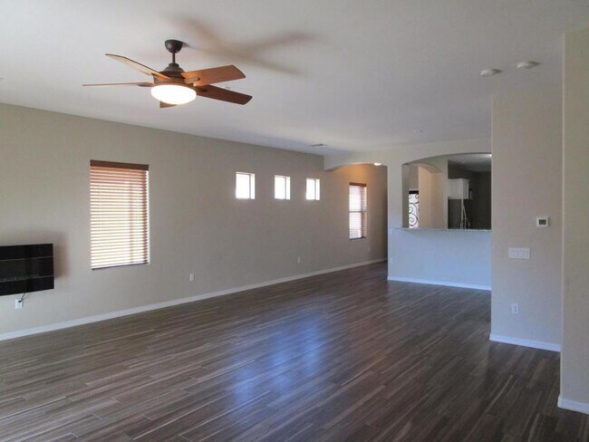 Foto del edificio - 6046 Wych Elm Pl